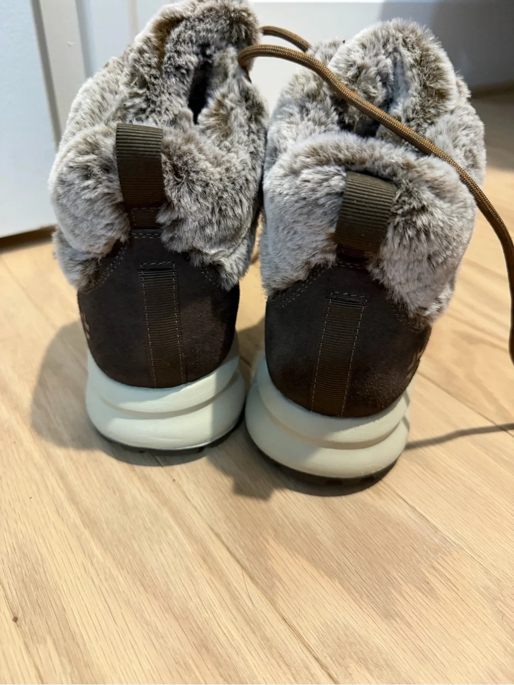 KURU womens 100%